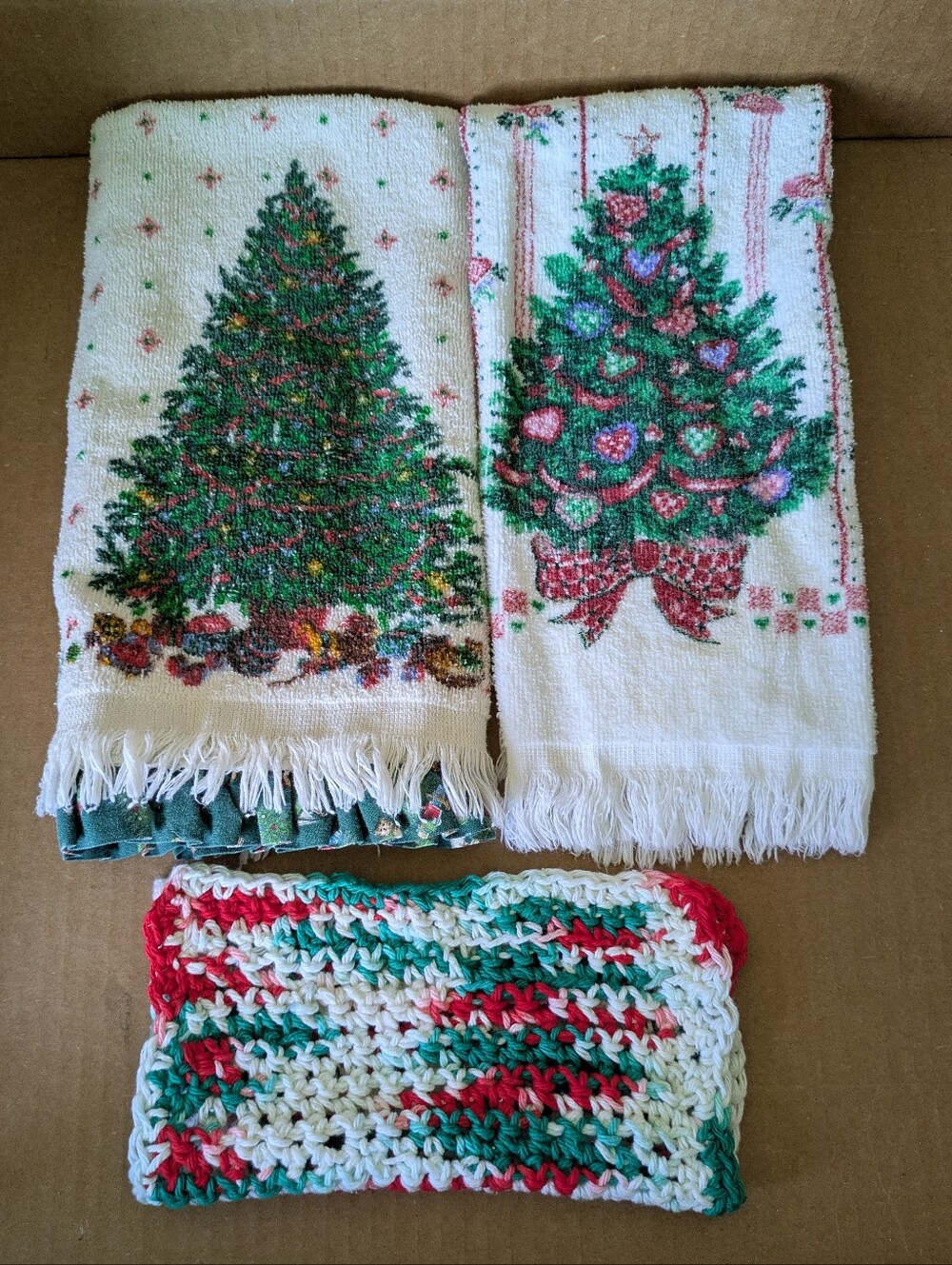 Towels & Potholder Holiday Christmas Tree Kitchen Towels and Crochet Potholder